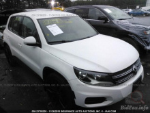 Volkswagen Tiguan 2014 White 2.0L