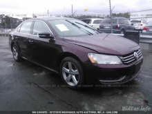 Volkswagen Passat 2014 Maroon 2.5L