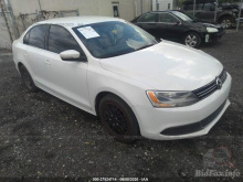 Volkswagen Jetta Sedan Se 2013 White 2.5L