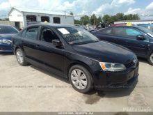 Volkswagen Jetta 2011 Black 2.0L