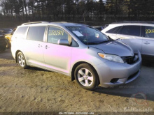 Toyota Sienna Le 2012 Silver 3.5L