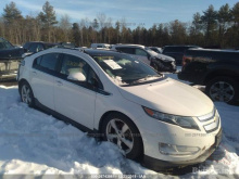 Chevrolet Volt 2012 White 1.4L