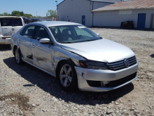 2014 VOLKSWAGEN PASSAT S