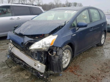 2013 TOYOTA PRIUS V