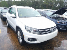 Volkswagen Tiguan S 2012 White 2.0L 4