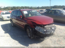 Volkswagen Tiguan S 2019 Red 2.0L