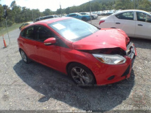 Ford Focus Se 2014 Red 2.0L