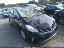 Toyota Prius V Two/Three/Five 2013 Black 1.8L