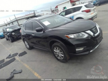 Nissan Rogue Sv 2017 Black 2.5L