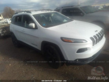 Jeep Cherokee Altitude 2016 White 3.2L