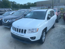 Jeep Compass Latitude 2013 White 2.4L