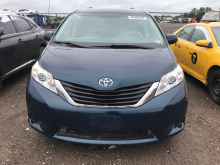 Toyota Sienna Le 2012 Blue 3.5L 6