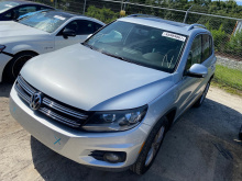 Volkswagen Tiguan S 2012 Silver 2.0L 4