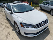 Volkswagen Passat Se 2012 White 2.5L 5