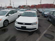 Volkswagen Jetta Base 2013 White 2.0L 4