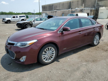 Toyota Avalon Hybrid 2013 Burgundy 2.5L