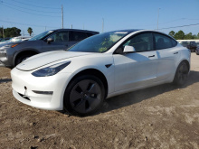 Tesla Model 3 2021 White