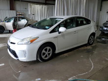 Toyota Prius 2013 White 1.8L