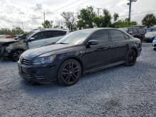 Volkswagen Passat S 2018 Black 2 L 