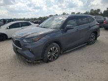 Toyota Highlander Hybrid Xle 2022 Gray 2.5L