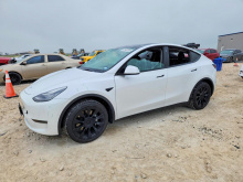 Tesla Model Y 2021 White