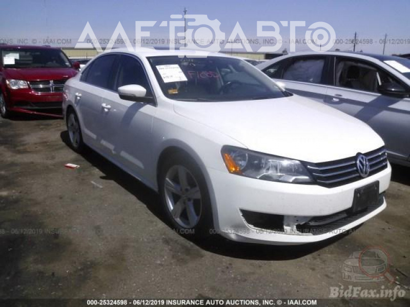 Volkswagen Passat 2012 White 2.5L