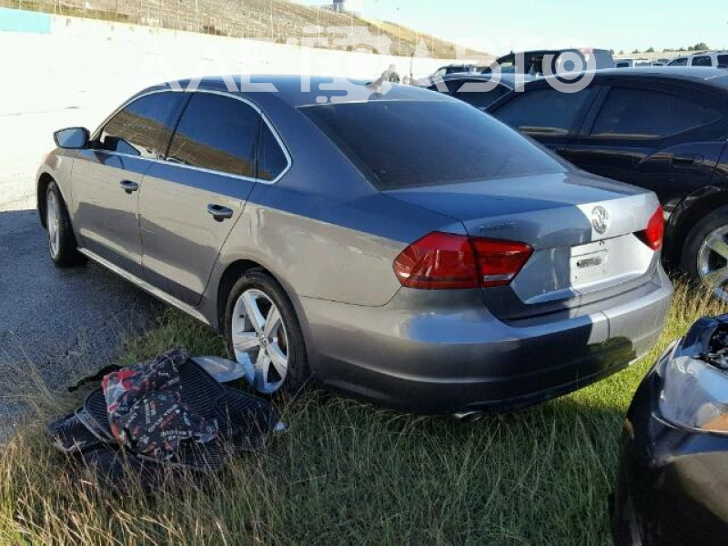 2013 VOLKSWAGEN PASSAT SE