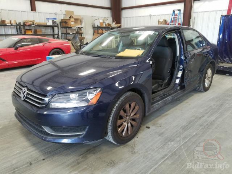 Volkswagen Passat 2012 Blue 2.5L 5