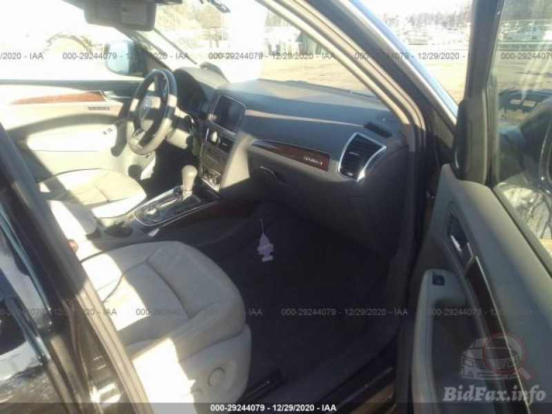 Audi Q5 2.0T Premium Plus 2011 Black 2.0L