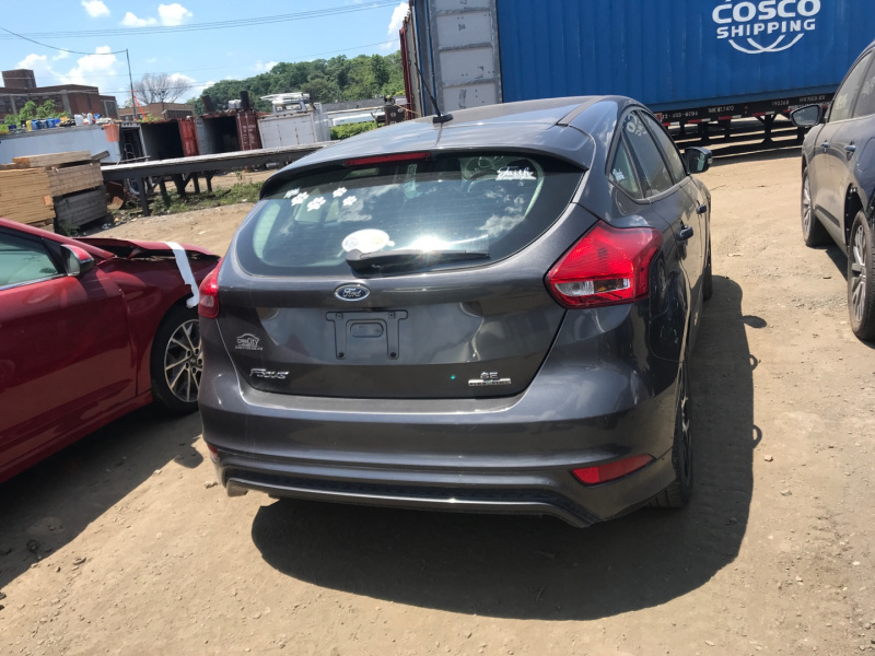 Ford Focus Se 2015 Charcoal 2.0L 4