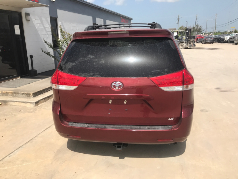 Toyota Sienna Le 2011 Brown 3.5L