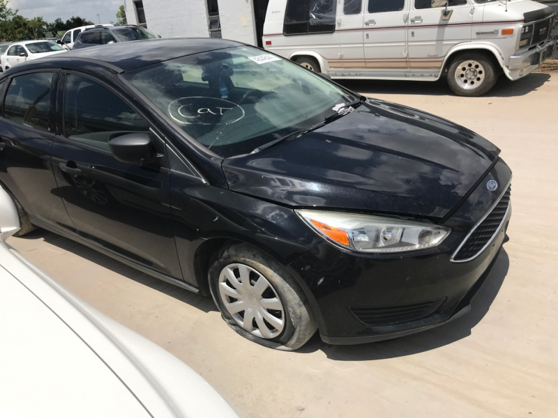 Ford Focus S 2016 Black 2.0L 4