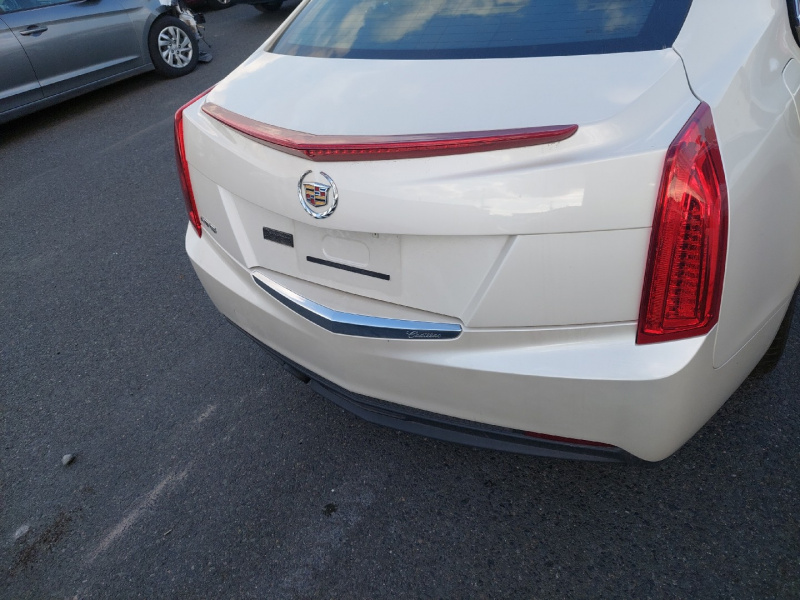 Cadillac Ats 2013 White 2.5L