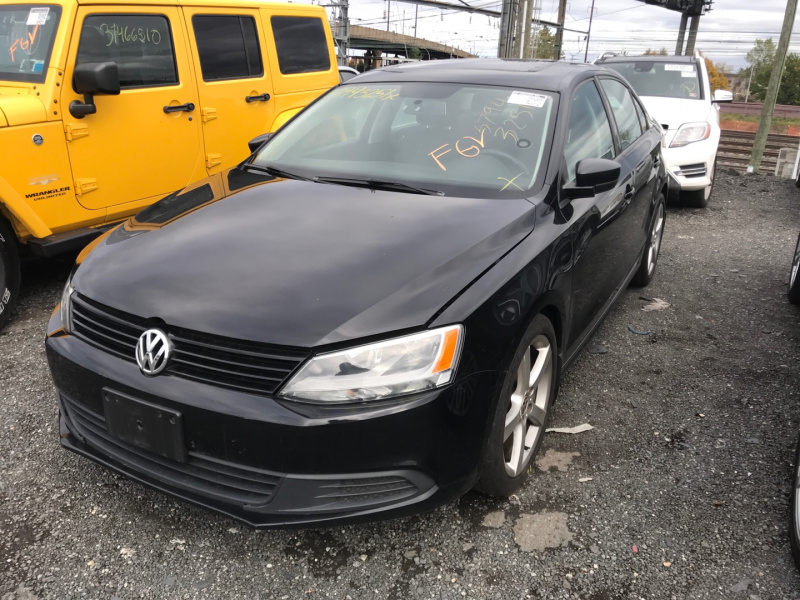 Volkswagen Jetta Base 2012