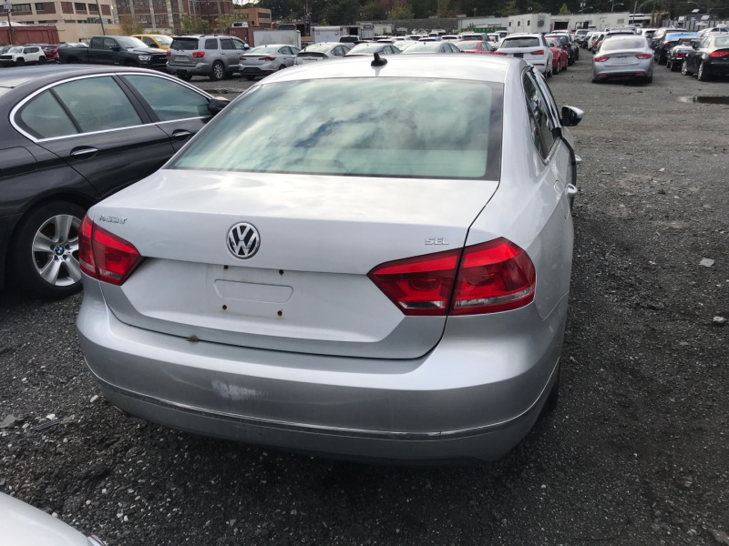 Volkswagen Passat Sel Premium Pzev 2012