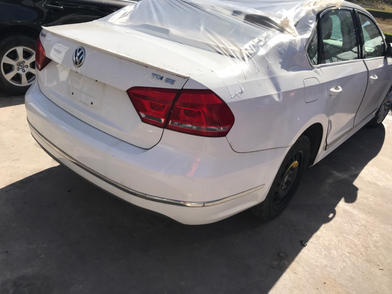 Volkswagen Passat Tdi Se W/Sunroof & Nav 2013 White 2.0L