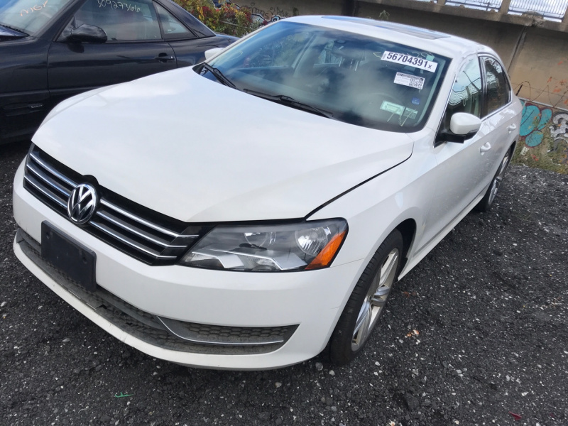 Volkswagen Passat Se 2014 White 1.8L 4