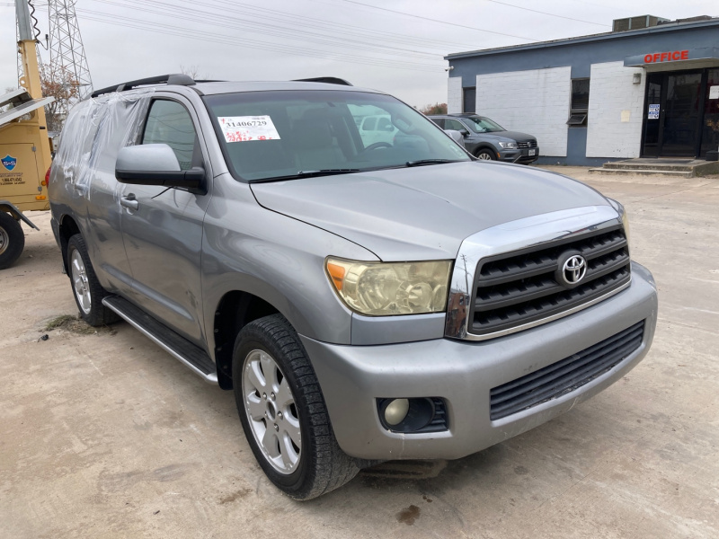 Toyota Sequoia Sr5 2008 Silver 5.7L