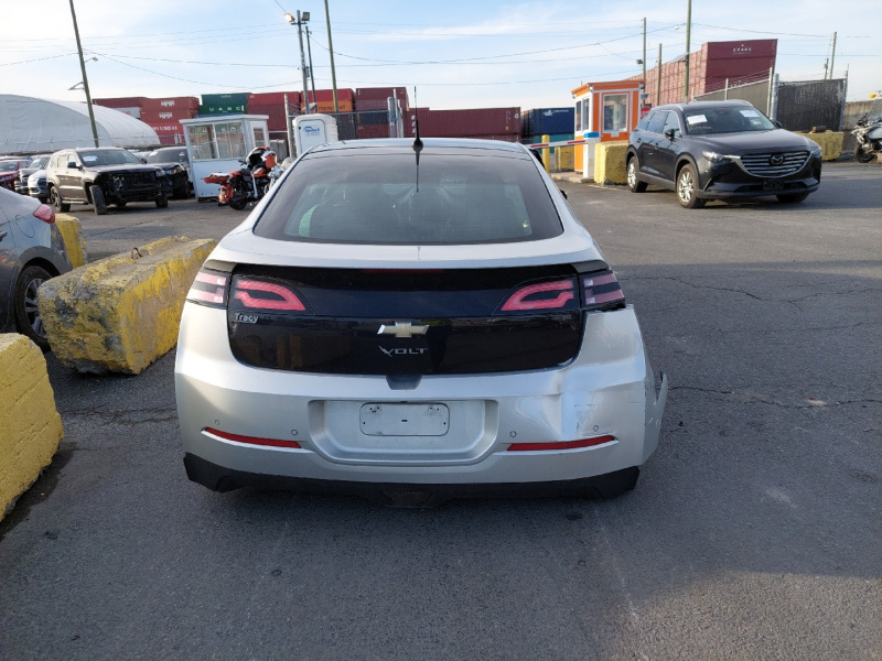 Chevrolet Volt 2012 Silver RANGE