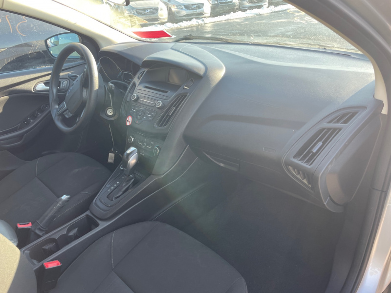 Ford Focus Se 2015 Silver 2.0L