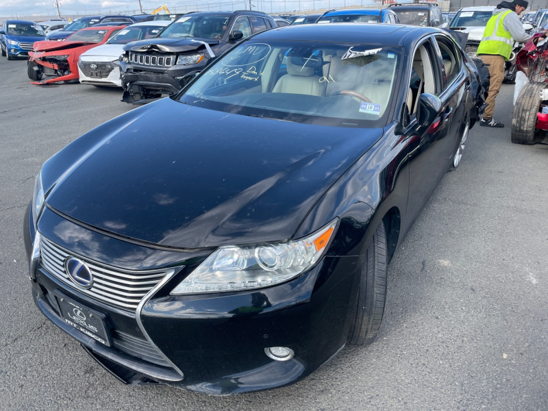 Lexus Es 300H 2014 Black 2.5L 