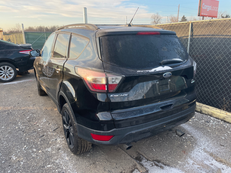 Ford Escape Se 2017 Black 1.5L