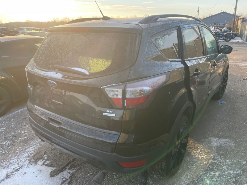 Ford Escape Se 2017 Black 1.5L