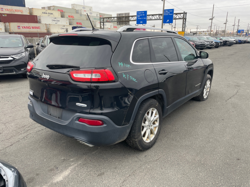 Jeep Cherokee Latitude 2015 Black 3.2L