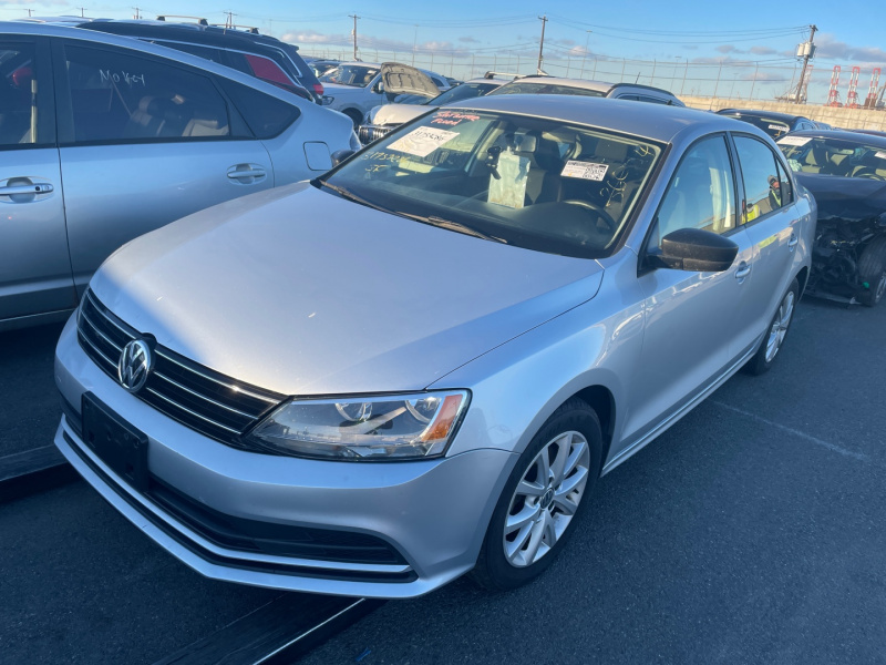 Volkswagen Jetta Sedan 1.8T Se 2015 Silver 1.8L