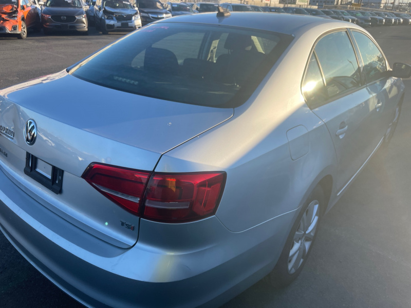 Volkswagen Jetta Sedan 1.8T Se 2015 Silver 1.8L