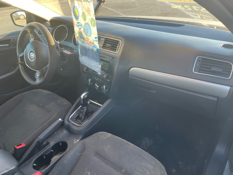 Volkswagen Jetta Sedan 1.8T Se 2015 Silver 1.8L