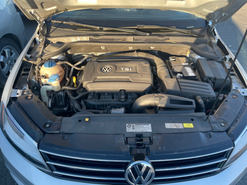 Volkswagen Jetta Sedan 1.8T Se 2015 Silver 1.8L