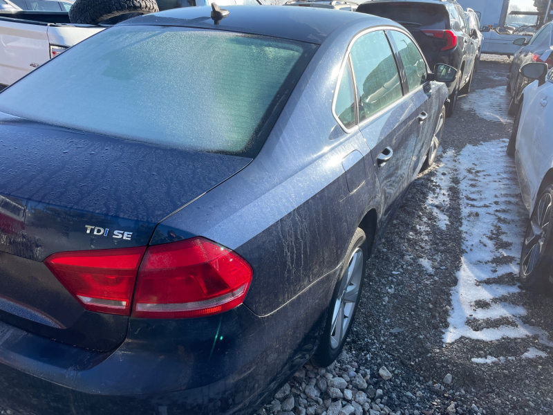 Volkswagen Passat Tdi Se 2013 Blue 2.0L