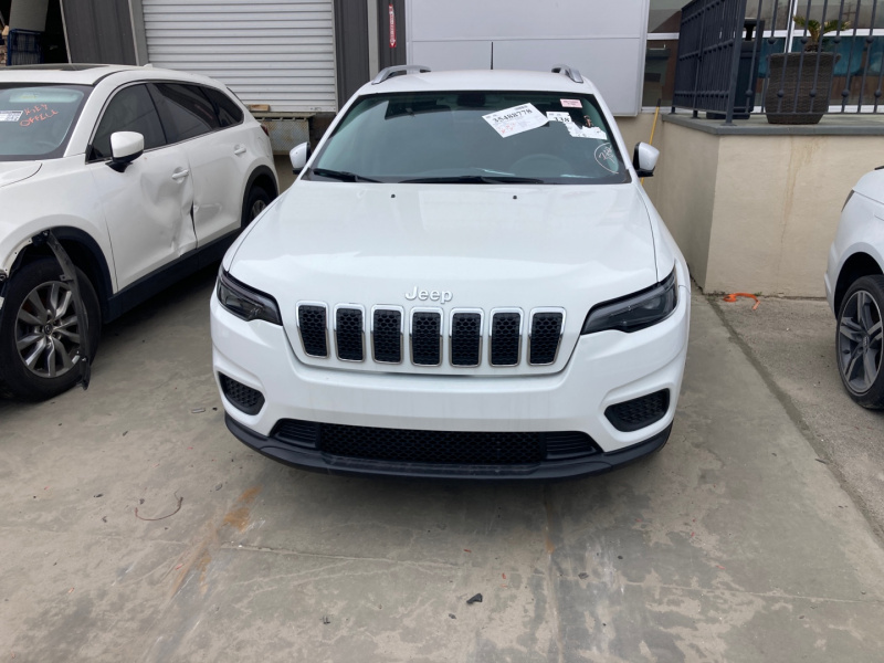 Jeep Cherokee Latitude 2020 White 2.4L